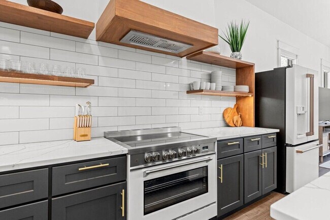 Building Photo - 783 Indian Woman Rd