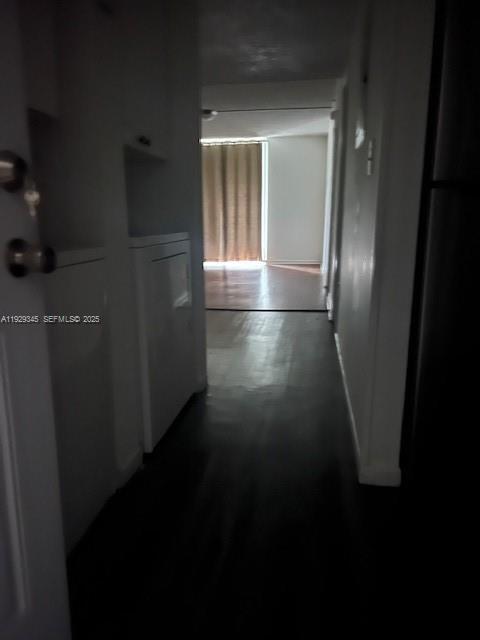 Building Photo - 10000 NW 80th Ct