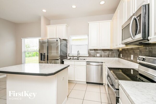 Building Photo - 763 Hacienda Cir