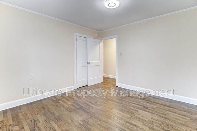 Building Photo - 161 Brentwood Dr