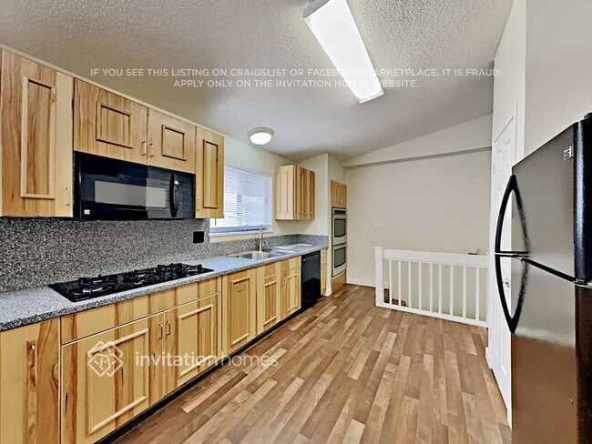 Building Photo - 1290 Hans Brinker Ln