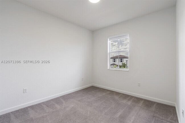 Building Photo - 2408 NW 131st Cir