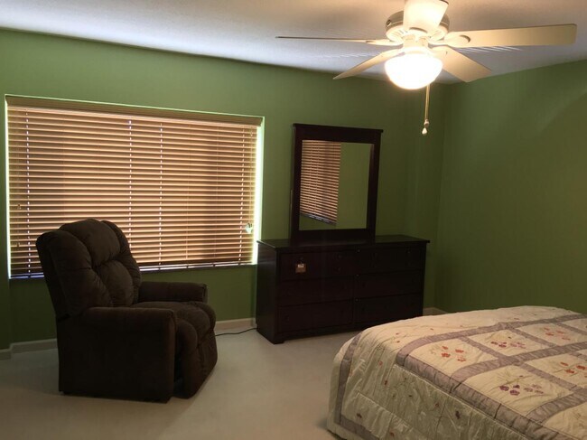 Bedroom2 - 4545 Wornall Rd