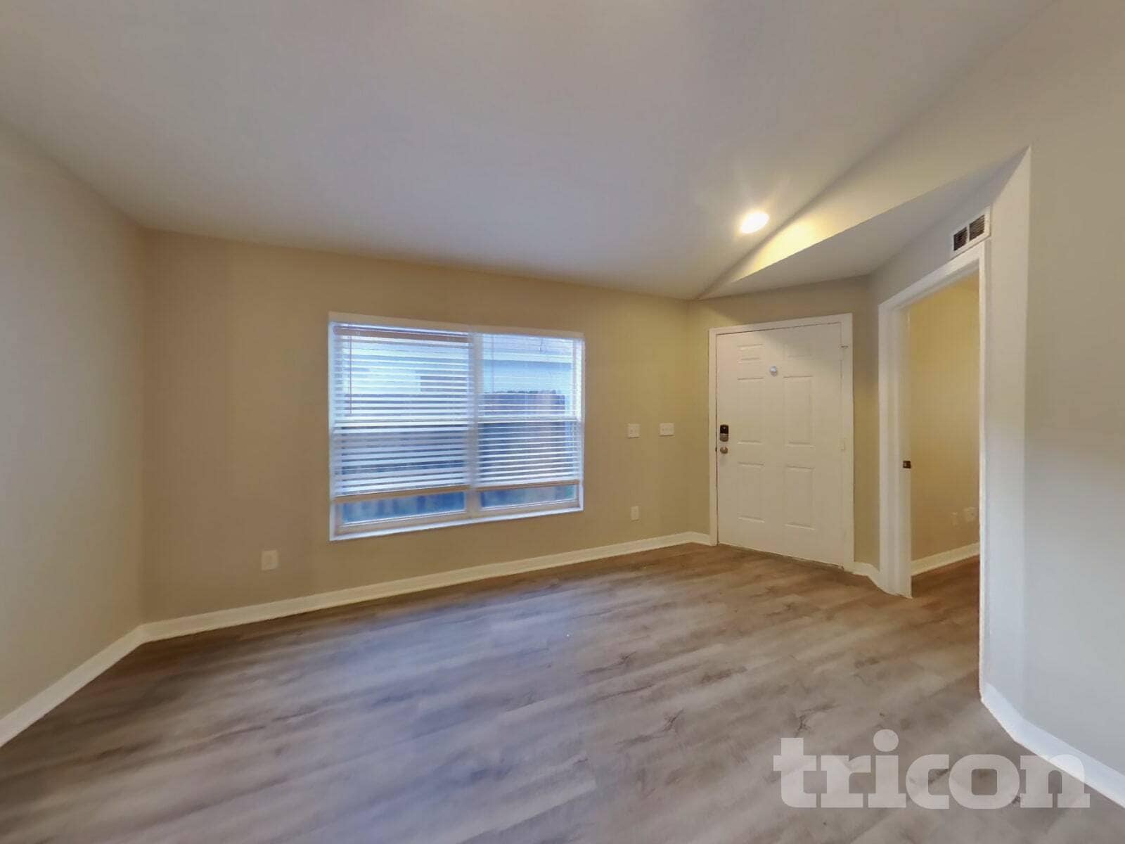 Building Photo - 14930 Deer Meadow Dr