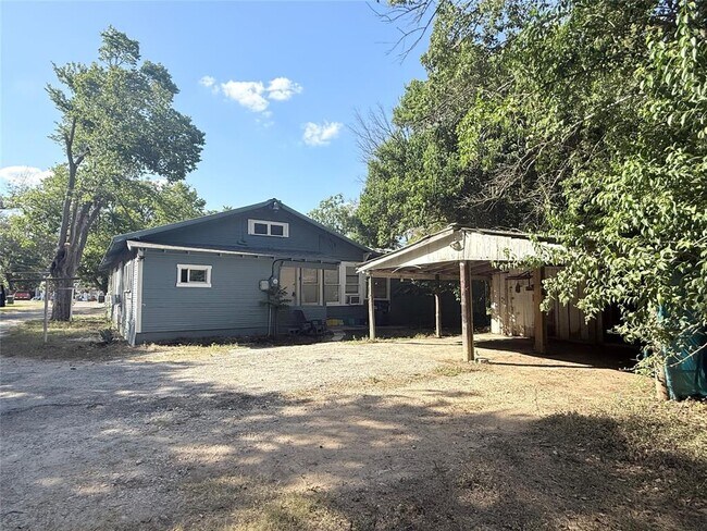 Building Photo - 126 Smith Ln