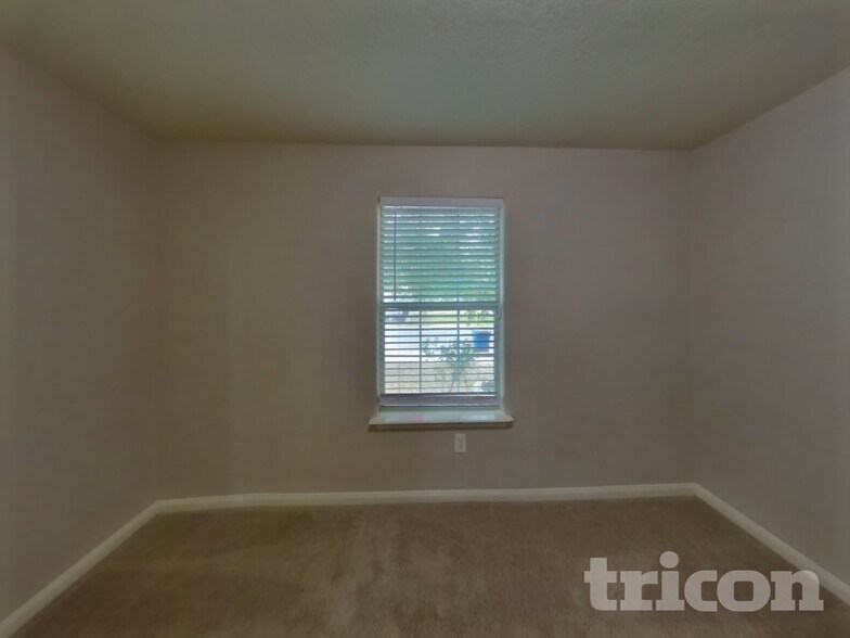 Building Photo - 11443 Coral Canyon