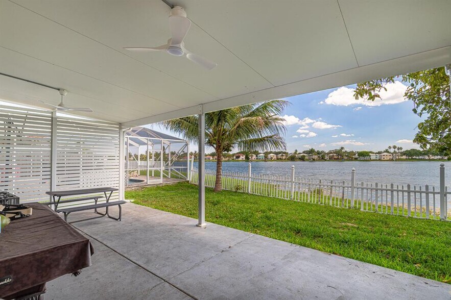 Building Photo - 6466 Buena Vista Dr