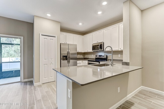 Building Photo - 2607 Sandy Dune Dr