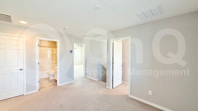 Building Photo - 8815 W Marshall Ave