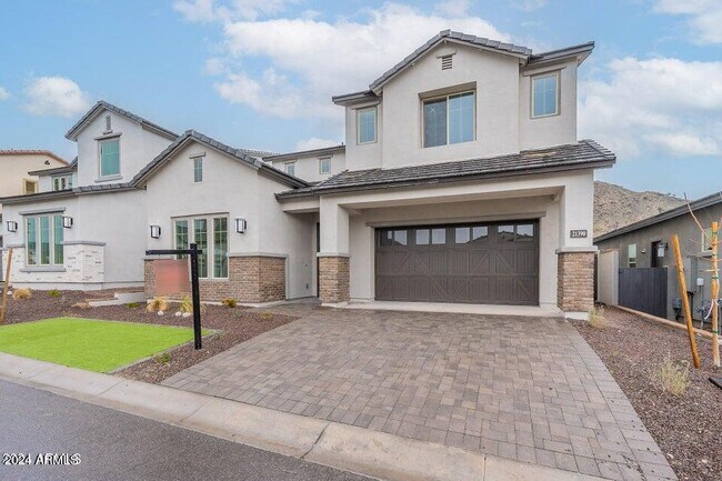 Building Photo - 21390 W Meadowbrook Ave