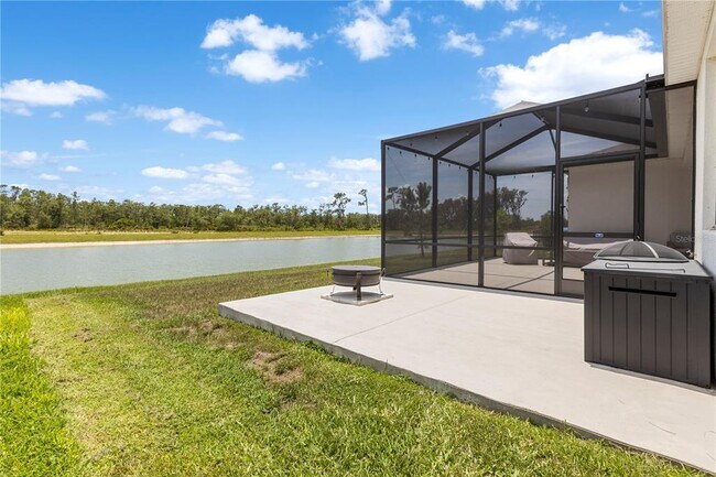 Building Photo - 33700 Hamilton Hl Ln