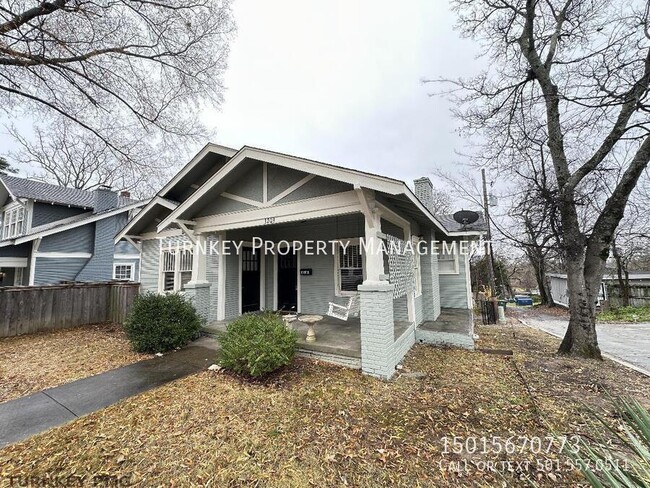 Building Photo - Beautiful Home on Kavanaugh Blvd.