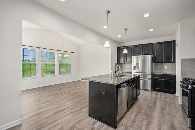 Building Photo - Smithfield Home