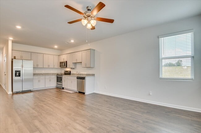 Building Photo - 5148 Captain Dr