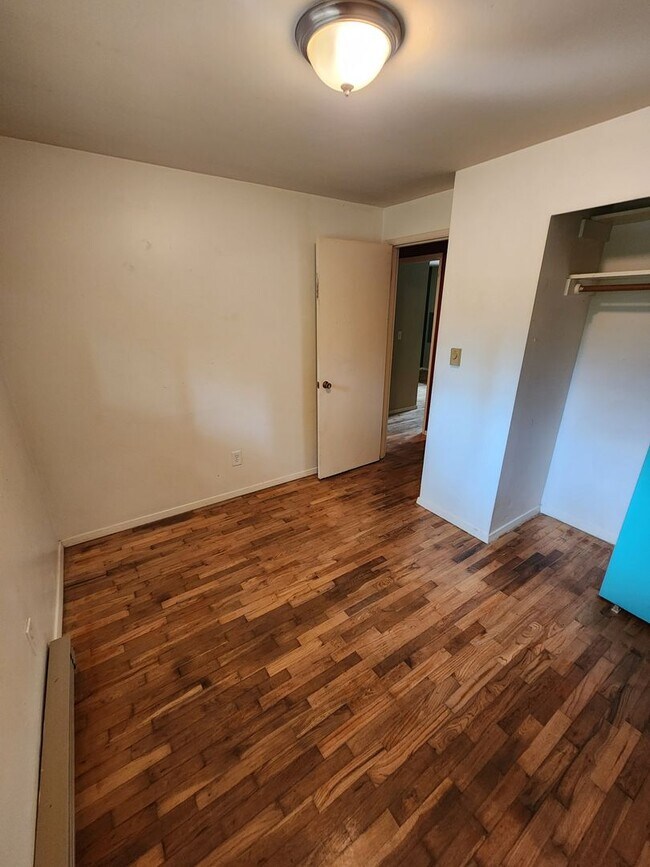 Building Photo - Charming 3 bedroom 1 bathroom home in Bothell!