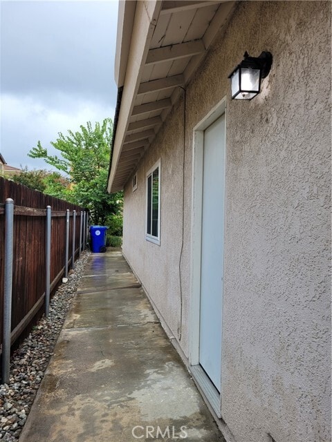 Building Photo - 775 Falcon View St