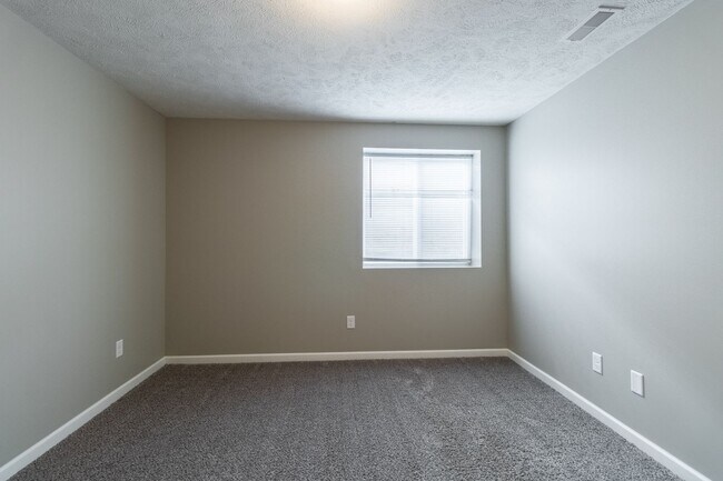 Building Photo - 6241 Whitewater Ln