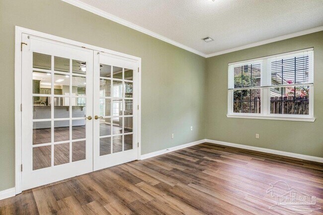 Building Photo - 1443 Champions Green Dr