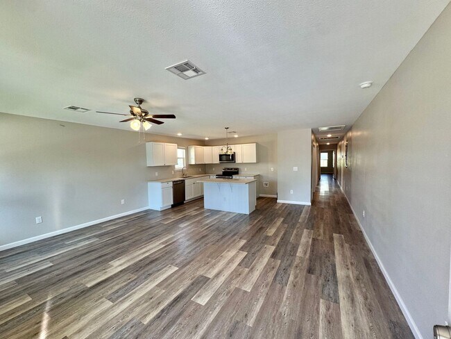 Building Photo - 4111 W 57th St