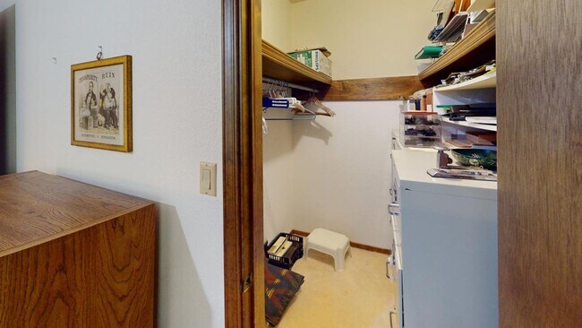 Building Photo - Fully Furnished 3 Bedroom Rental