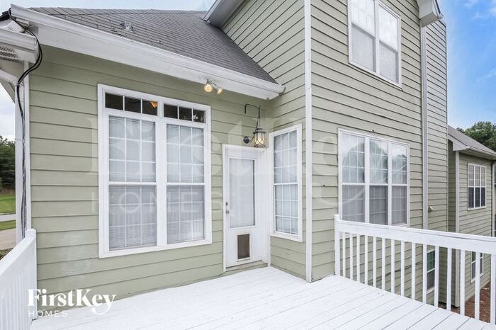 Building Photo - 4180 Chatham View Dr