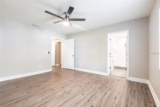 Building Photo - 6230 S Martindale Ave