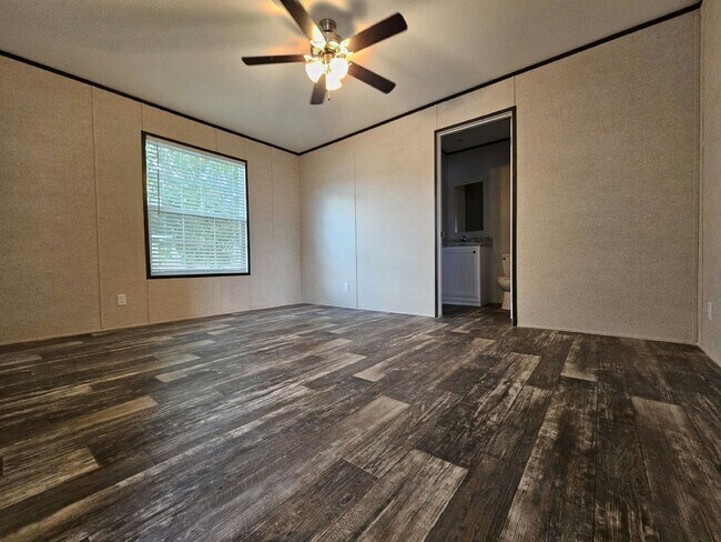 Building Photo - 1030 Myakka Dr