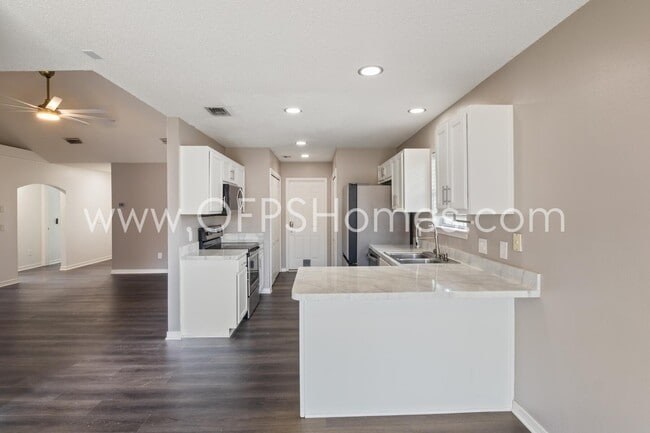 Building Photo - 1845 Brick Cir