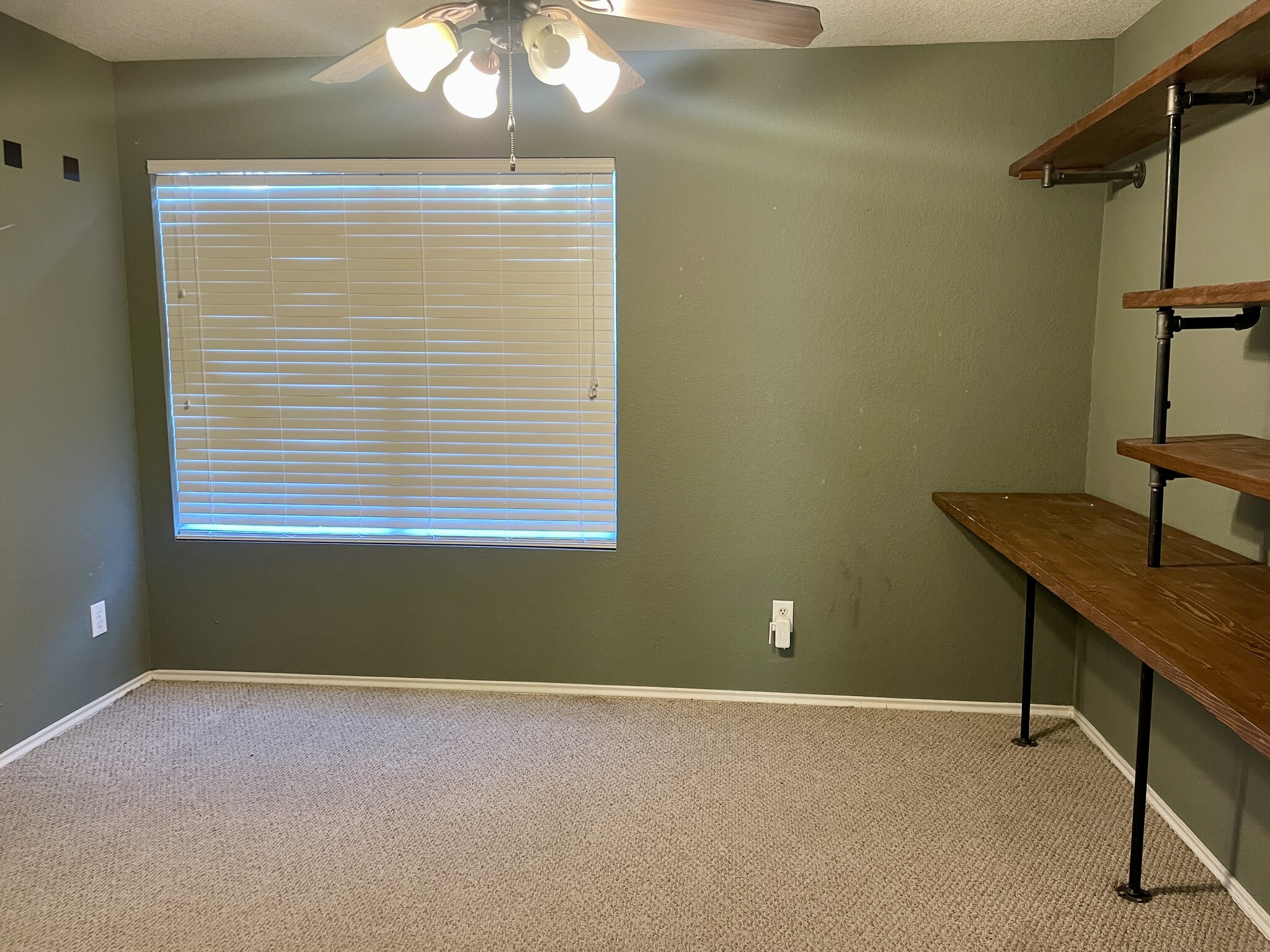 Bedroom with custom desk/shelves - 8723 Laguna Fls