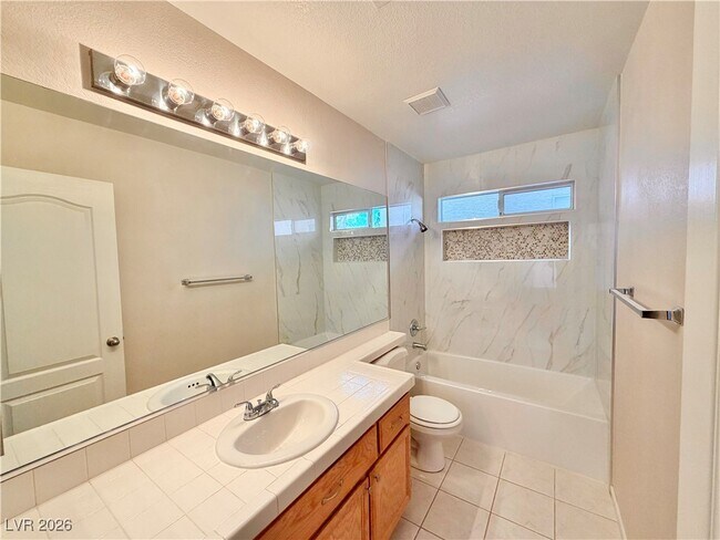 Building Photo - 8525 Danza Del Sol Dr