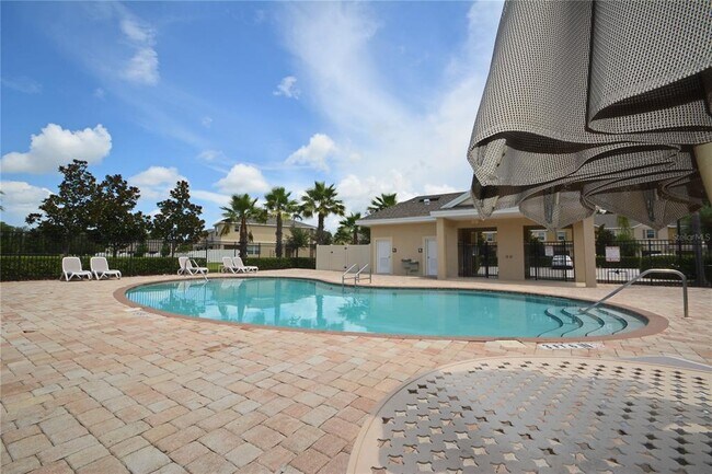 Building Photo - 11925 Greengate Dr