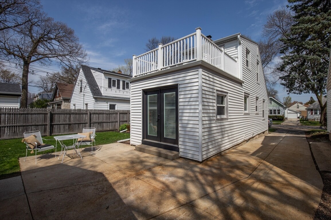 Building Photo - 145 N 72nd St