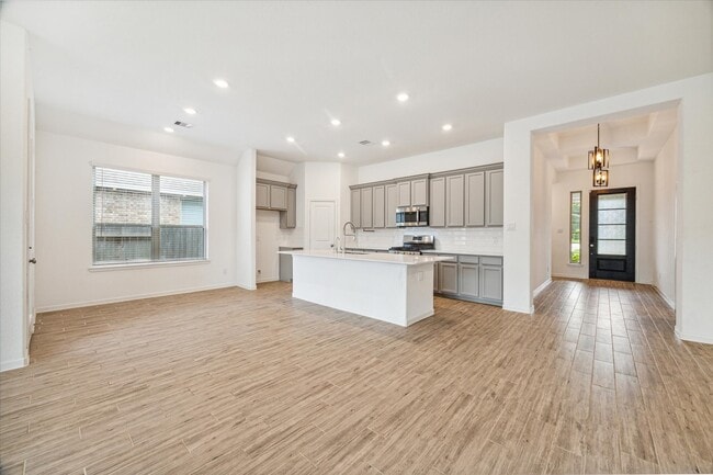 Building Photo - 17853 McClary Cardinal Dr