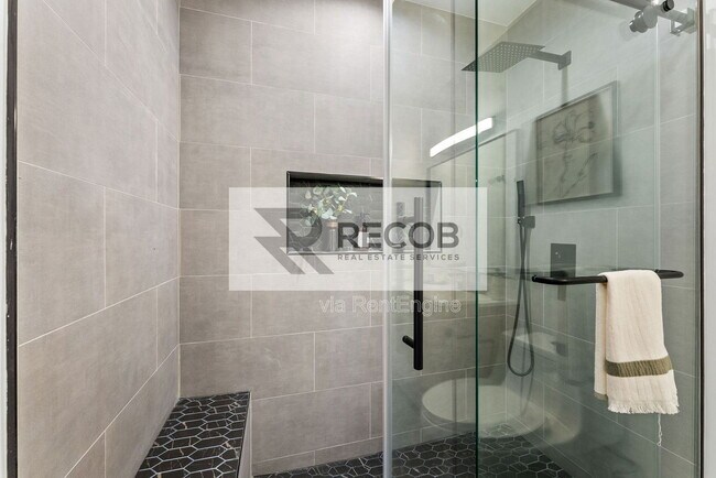 Building Photo - 6730 Mohawk St