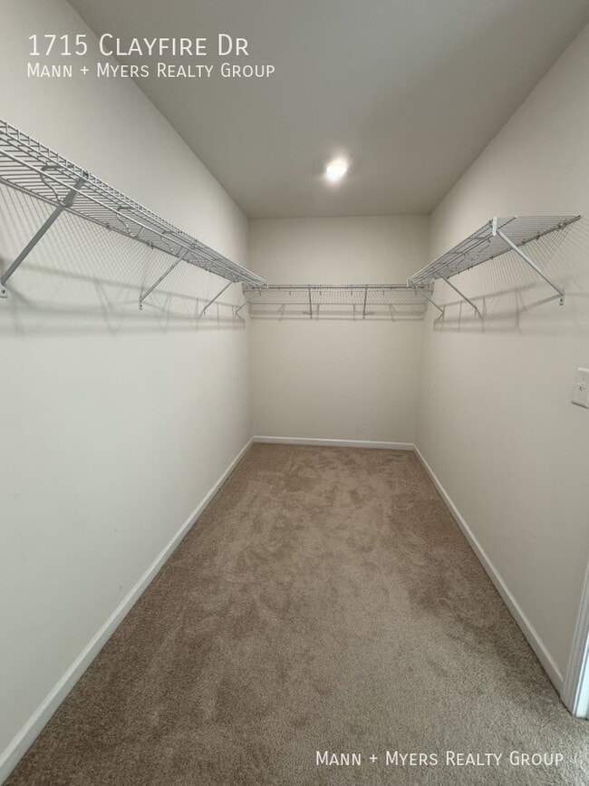 Building Photo - 1715 Clayfire Dr.