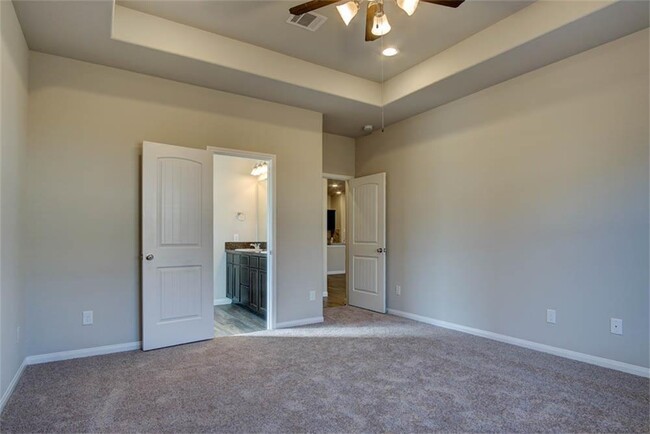Building Photo - Beautiful Home in Bridgewater Meadows!