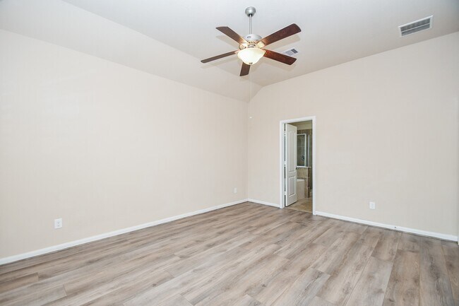 Building Photo - 20707 Waterfall Rain Ct