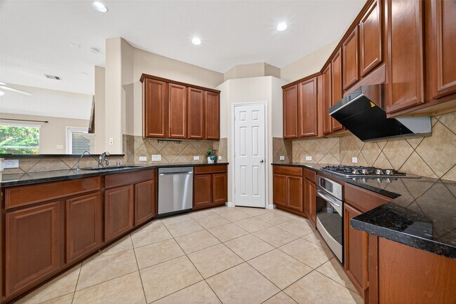 Building Photo - 24431 Ranchwood Springs Ln