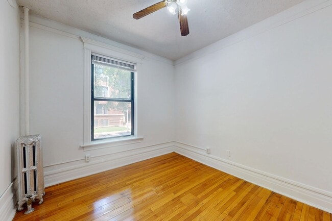 Floorplan - 5401-5403 S. Woodlawn Avenue