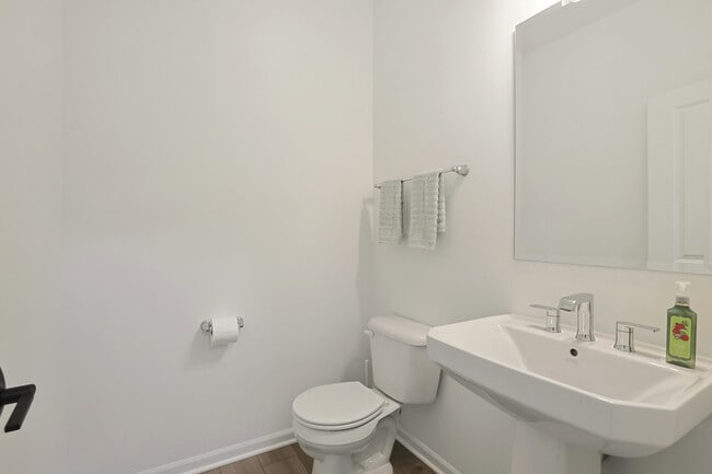 Building Photo - 316 Timberleaf Cir