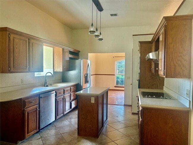 Building Photo - 3717 Barwick Dr