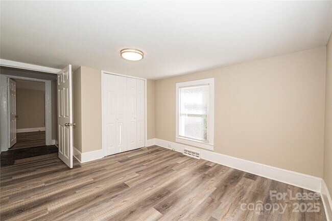 Building Photo - 103 E Louisiana Ave