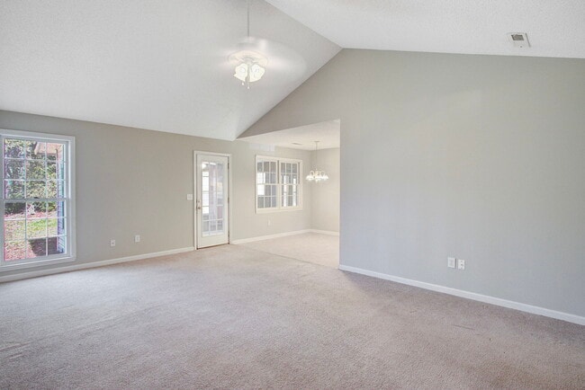 Building Photo - 1860 Piper Dr