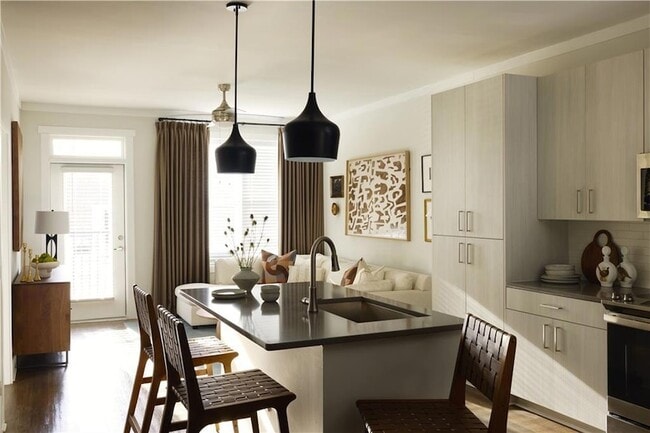 Primary Photo - 1809 Appaloosa Ln NE