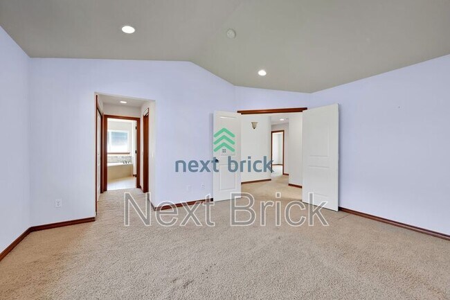 Building Photo - 121 Jonathan Rd