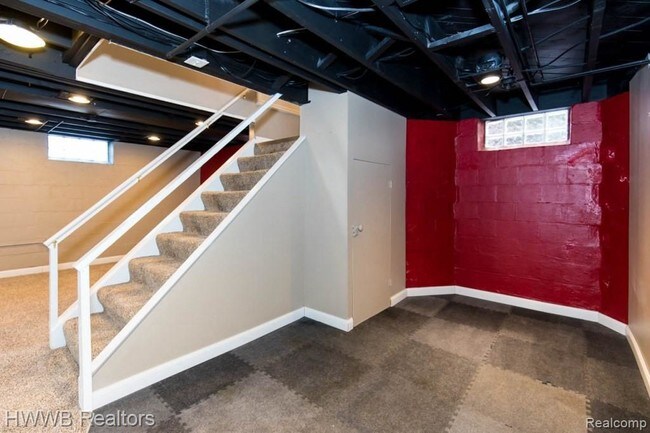 Building Photo - 1899 Hunt Club Dr