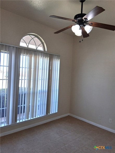 Building Photo - 3107 Lavender Ln