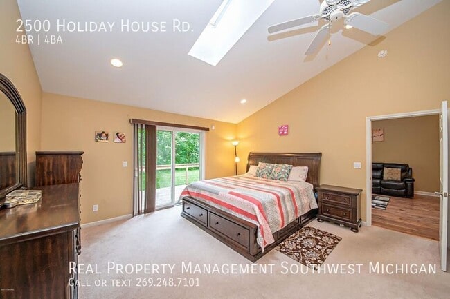 Building Photo - 2500 Holiday House Rd