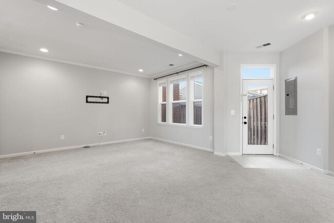 Building Photo - 8923 Quarry Rd