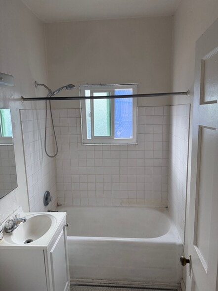 Building Photo - 1562 Seventh Ave